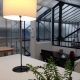 2 postes à louer dans un beau loft sous verrière